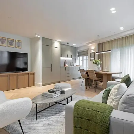 Appartement Amazing In Best Location *
